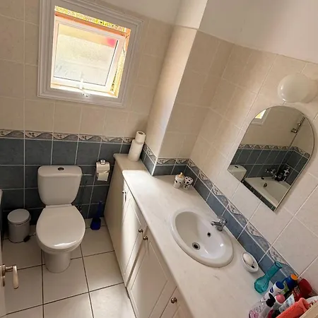 빌라 Private House In Paphos Klorakas