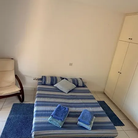 Private House In Paphos 빌라 *