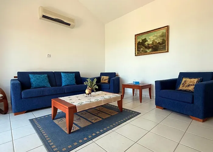 Private House In Paphos Βίλα